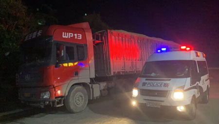 邳州＂超載王＂過(guò)150噸地磅直接＂爆表＂破紀(jì)錄